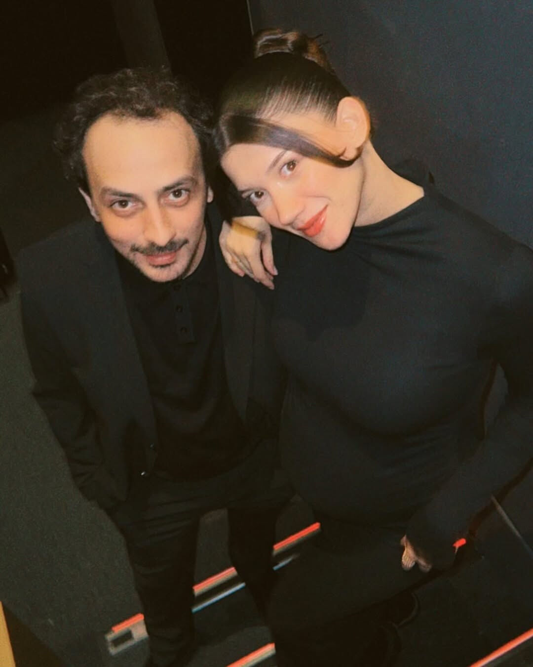 Prens dizisi Kerem Özdoğan kimdir, evli mi? Eşinin sezon finaline tepkisi gündem oldu - 2. Resim