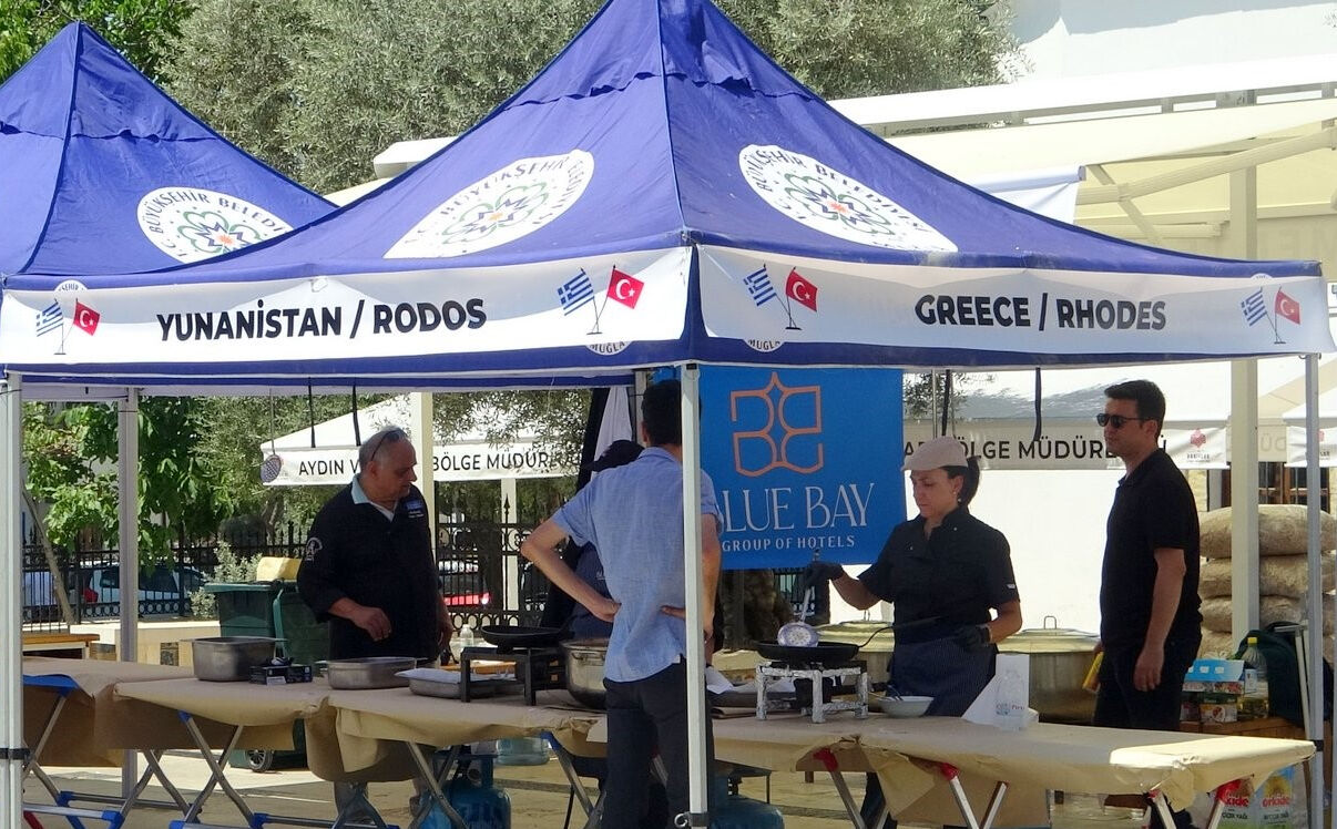 Yunan keşkeği ilgi odağı oldu! Rodos'dan gelen lezzeti ustası anlattı - 4. Resim