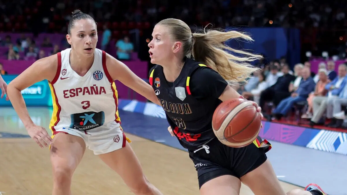 Belçika'dan tarihi geri dönüş! Avrupa şampiyonluğunu yine bırakmadı - 1. Resim