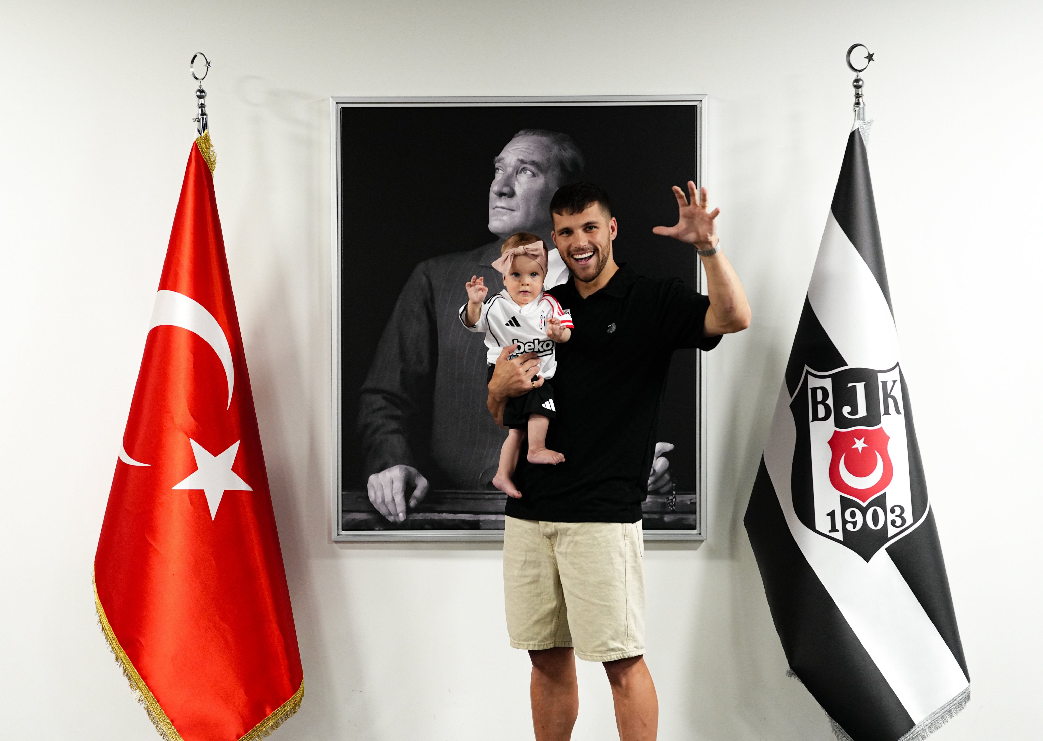 Beşiktaş, David Jurasek'i kadrosuna kattığını açıkladı! - 1. Resim