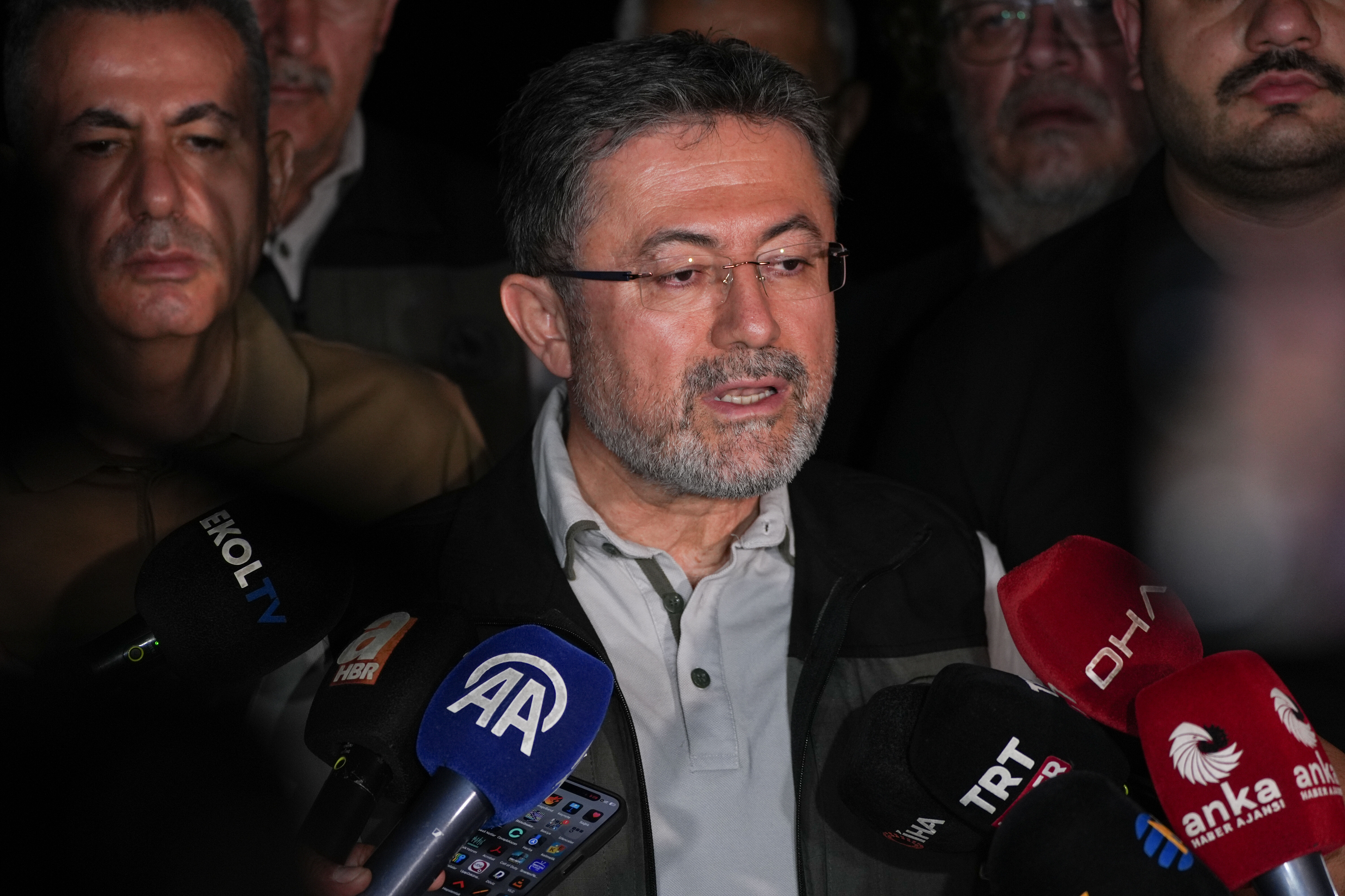 Ciğerlerimizi yakan yangınlarda son durum! Bakan Yumaklı uyardı: Ağır hapis cezası var - 2. Resim