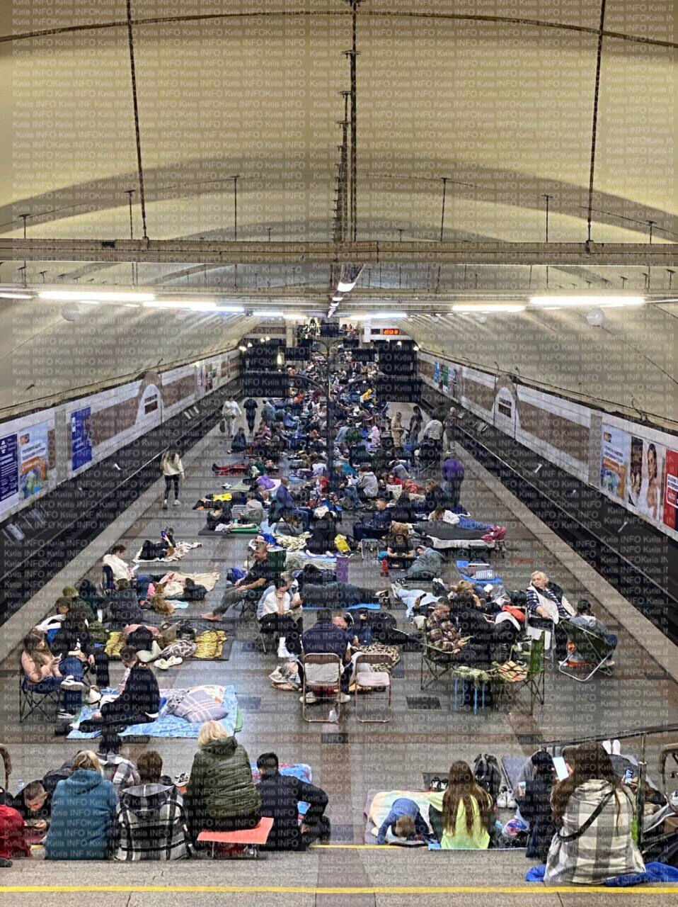 Dünya böylesini görmedi! Geceyi yer altında geçirdiler: Rusya’dan Ukrayna’ya 537 hava aracıyla şok baskın - 3. Resim