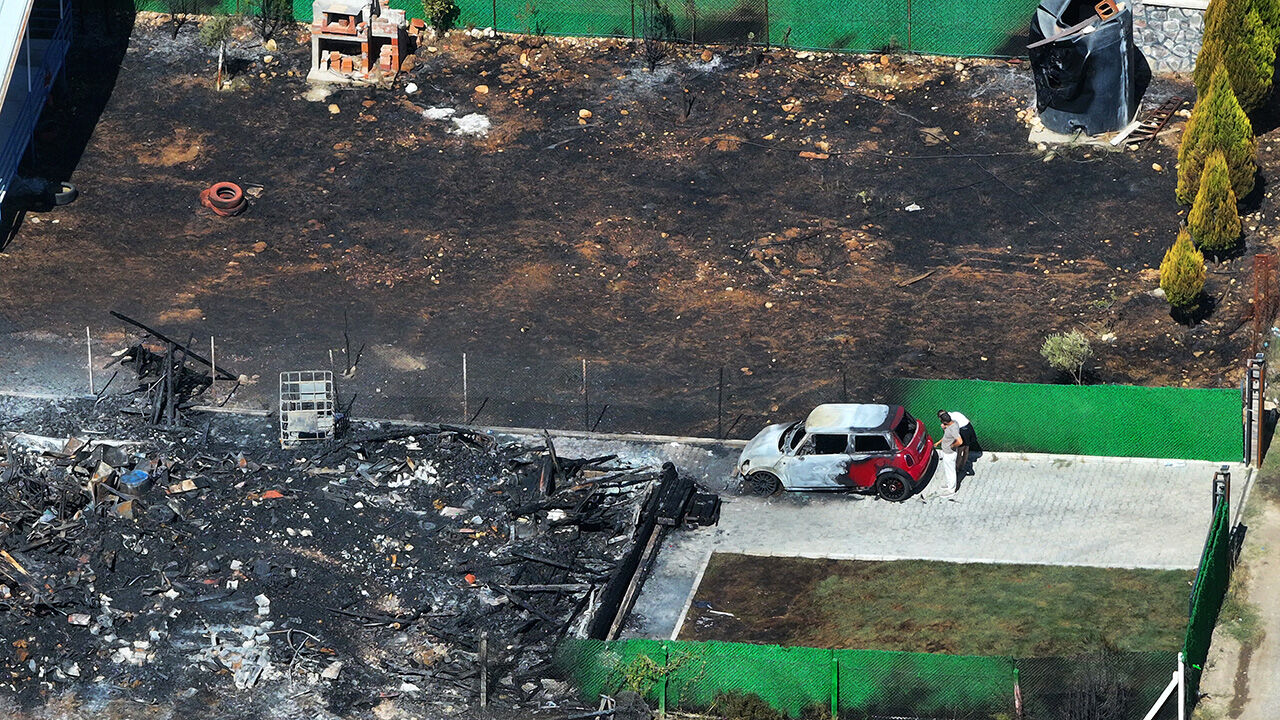 Felaket gerisinde bunları bıraktı! İşte Sakarya, İzmir ve Bolu'daki yangınların tahribatının en çarpıcı görüntüsü - 5. Resim
