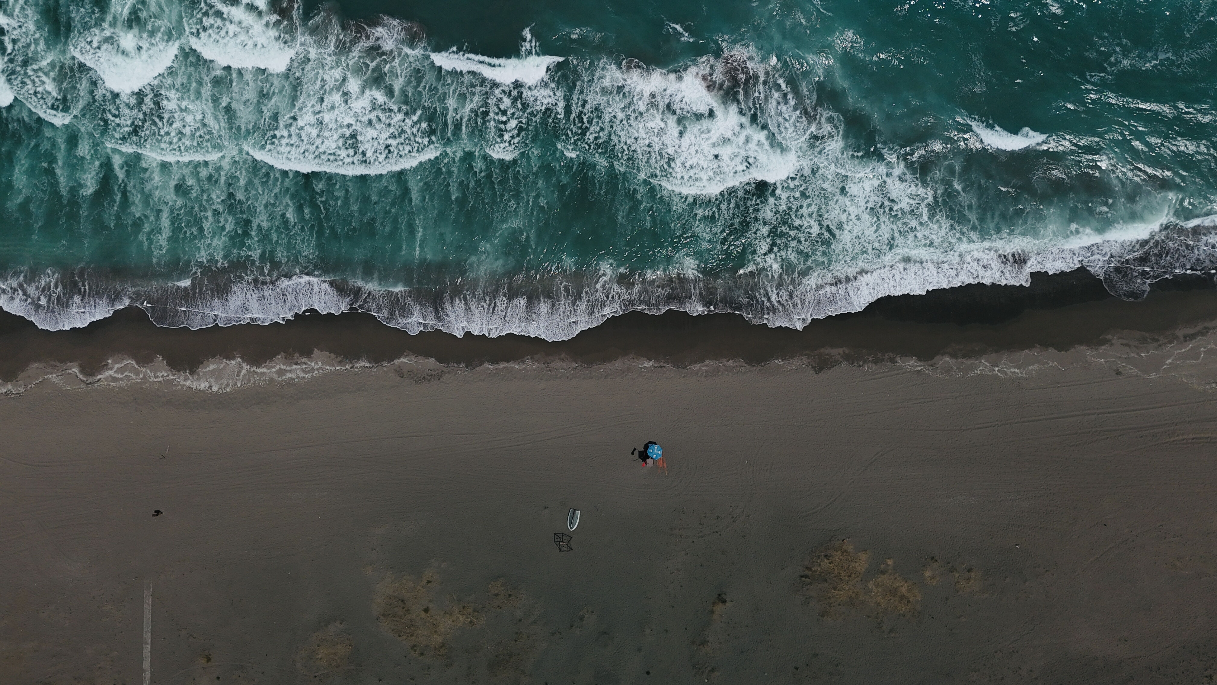 İstanbul dahil 6 şehirde denize girmek yasaklandı: Dalgalar bugün 1 kişiyi yuttu... - 4. Resim