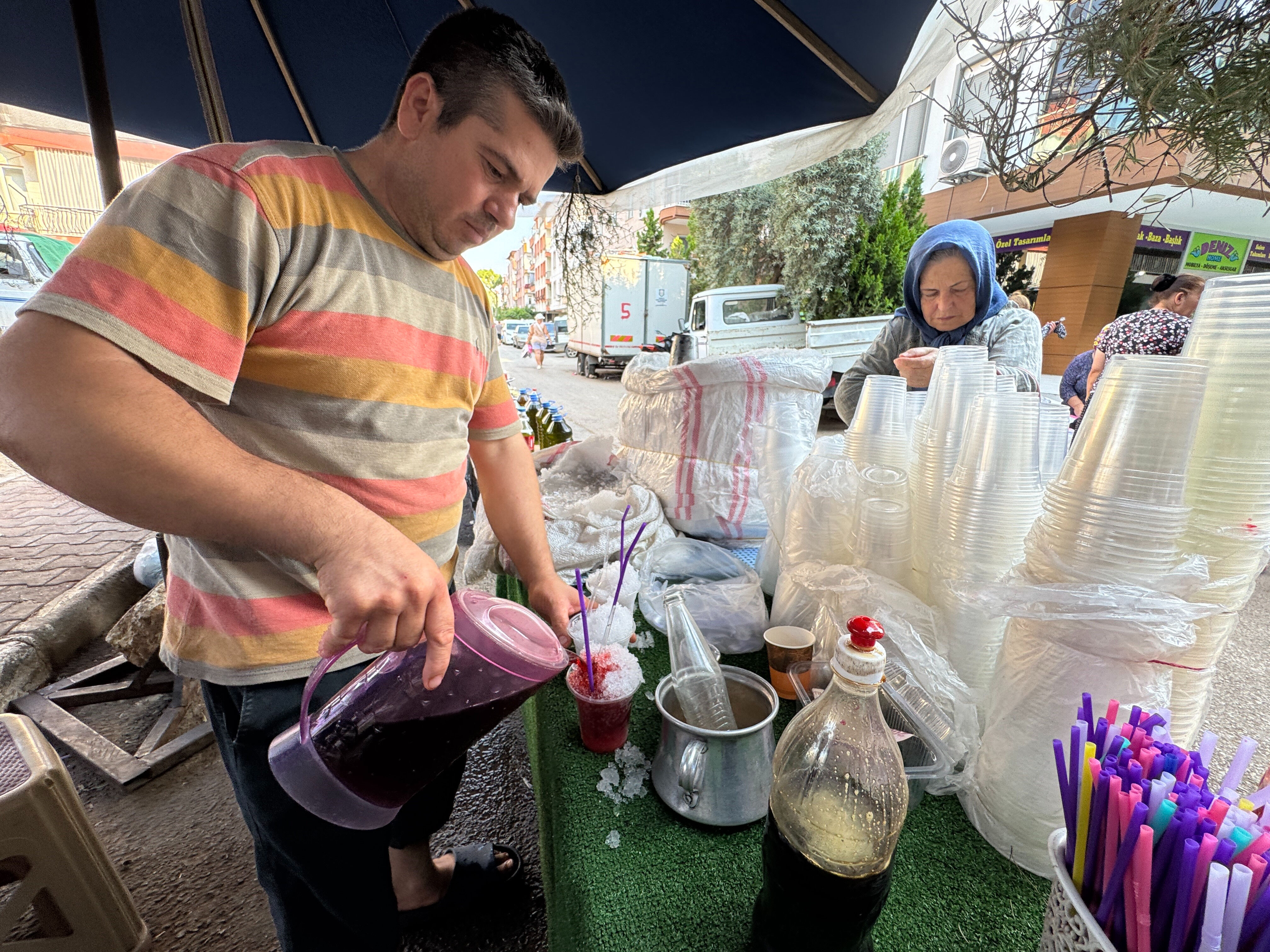 3 bin metreden topluyorlar 40 derece sıcakta satıyorlar: 6 çeşidi var! Adını duyan serinliyor - 5. Resim