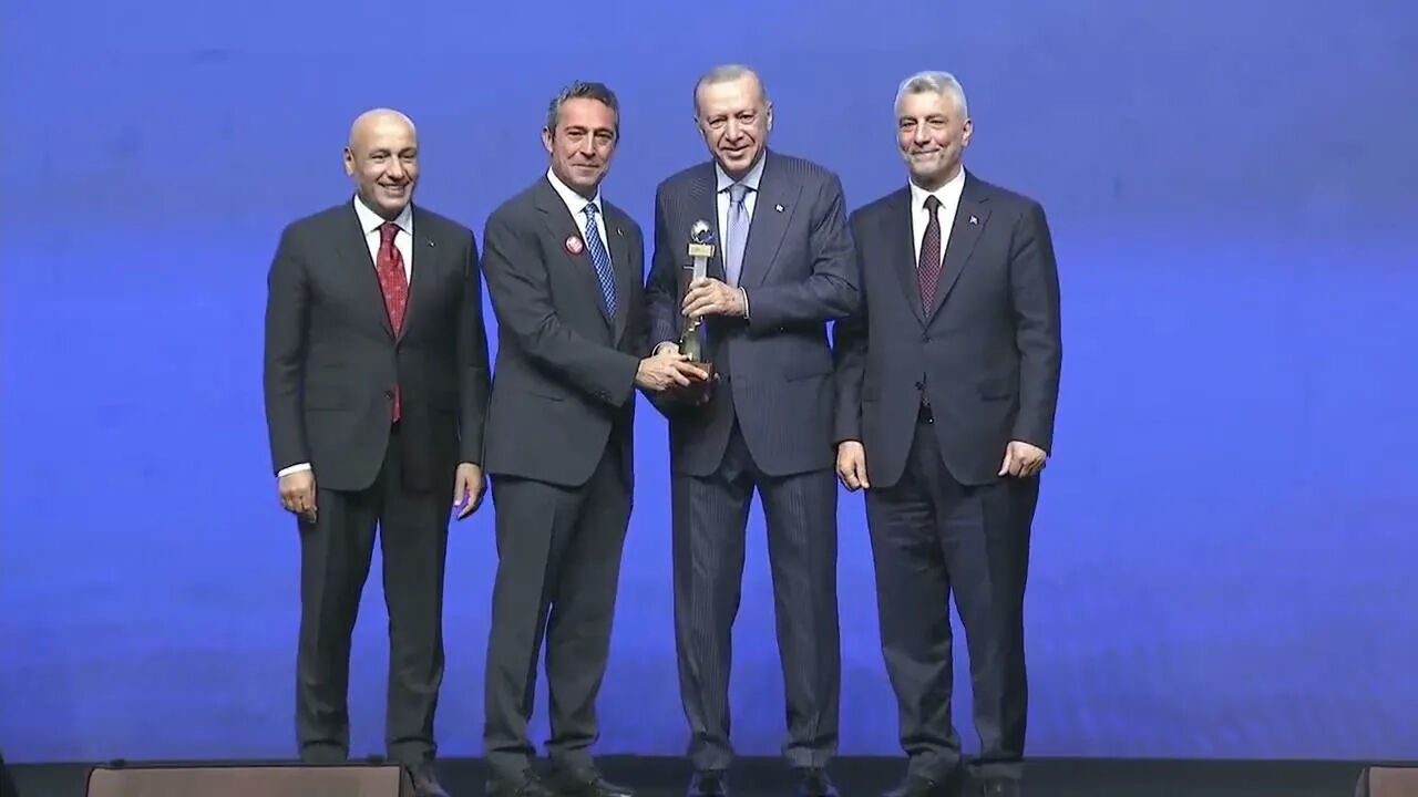 Cumhurbaşkanı Erdoğan, yıl sonunu işaret edip hedefteki rakamı açıkladı - 2. Resim