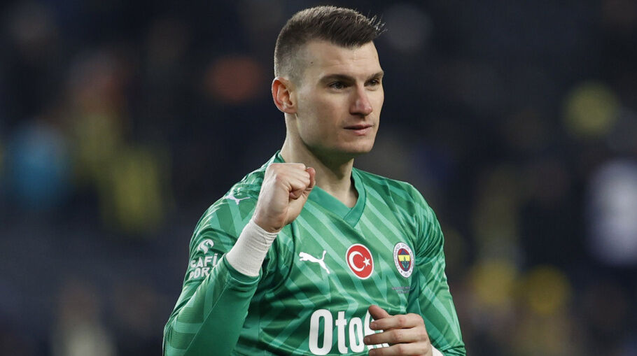 Fenerbahçe'de Livakovic için ayrılık sinyali! Sevilla ve Monaco devrede - 1. Resim