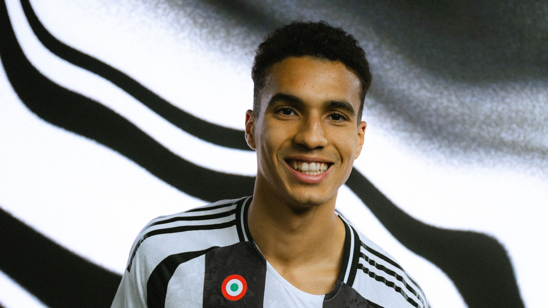 Galatasaray'dan sağ beke hamle! Juventus, Alberto Costa teklifini reddetti - 2. Resim