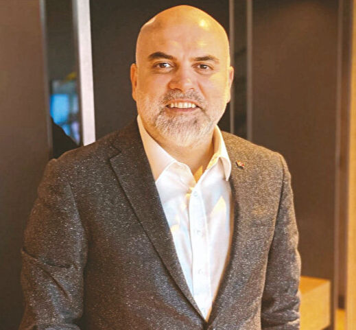 İBB soruşturmasında şok baskın: Onlarca tablo ve biblo ele geçirildi! Değeri 5 milyonun üzerinde Murat Kapki