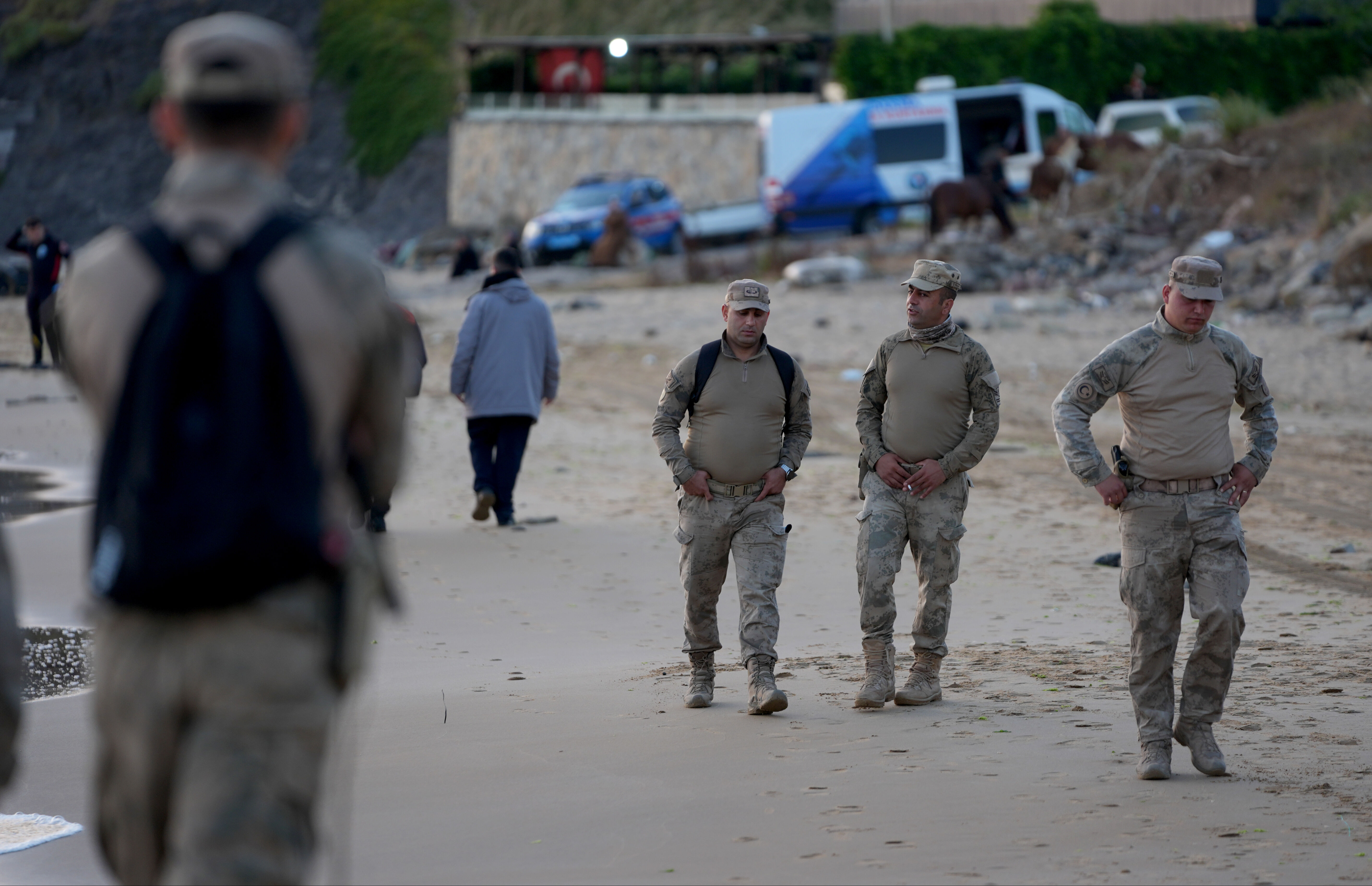 Sarıyer 2 genç için ayaklandı: Onlarca kişi dünden beri onları arıyor - 3. Resim