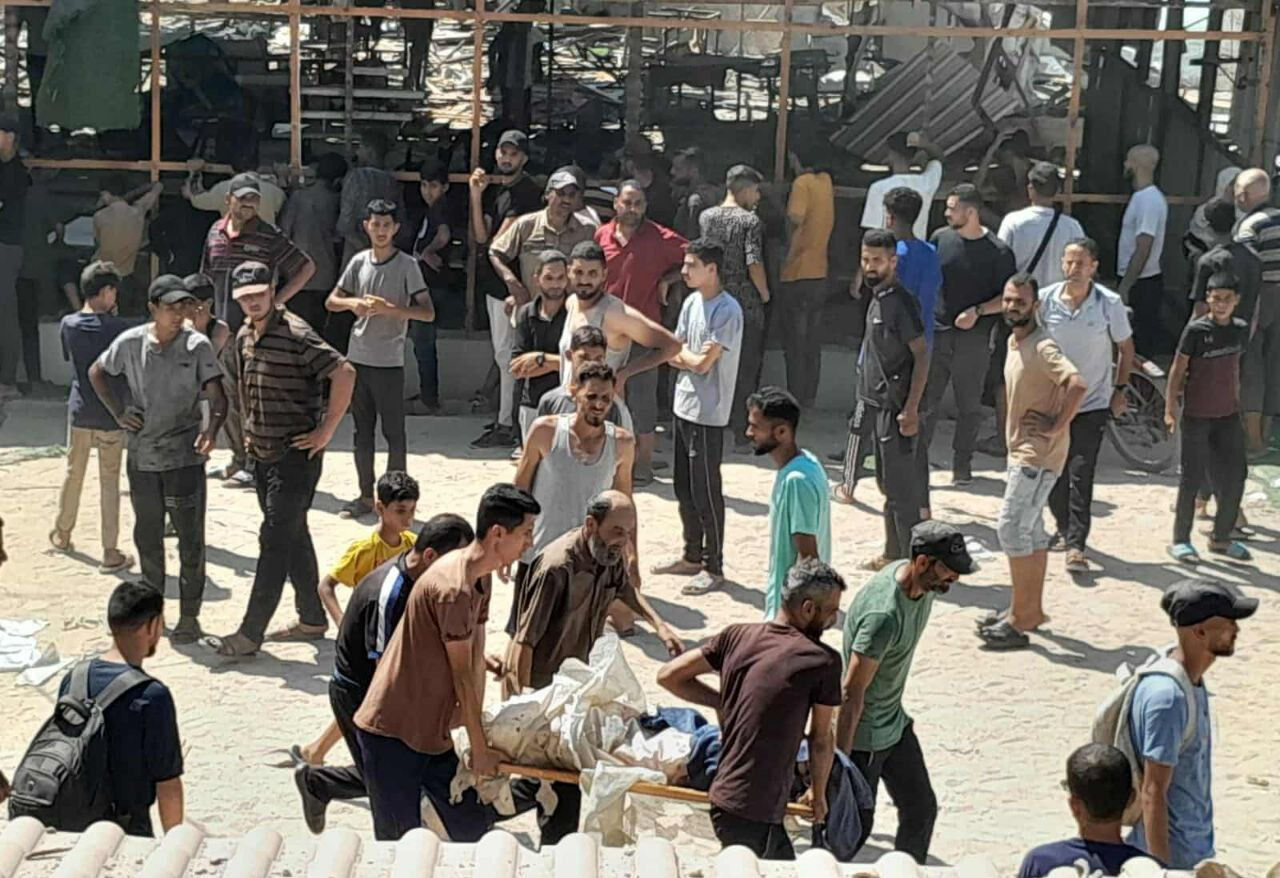 Savaş uçakları plajı bombaladı! Katliam saldırısında çok sayıda ölü var - 3. Resim