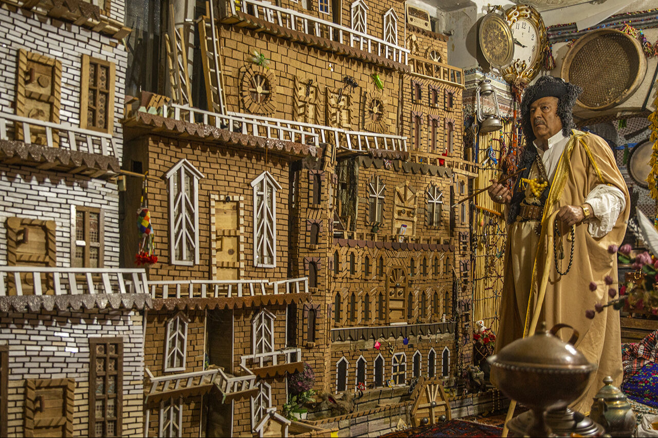 Şehrin tarihi ondan soruluyor! Yarım asırdır eşya toplayan adamın ev müzesini görenler hayret ediyor - 3. Resim