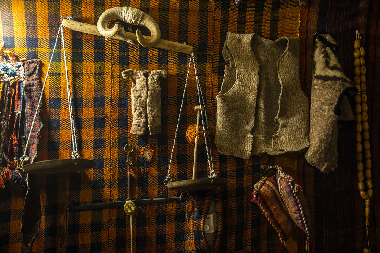 Şehrin tarihi ondan soruluyor! Yarım asırdır eşya toplayan adamın ev müzesini görenler hayret ediyor - 14. Resim