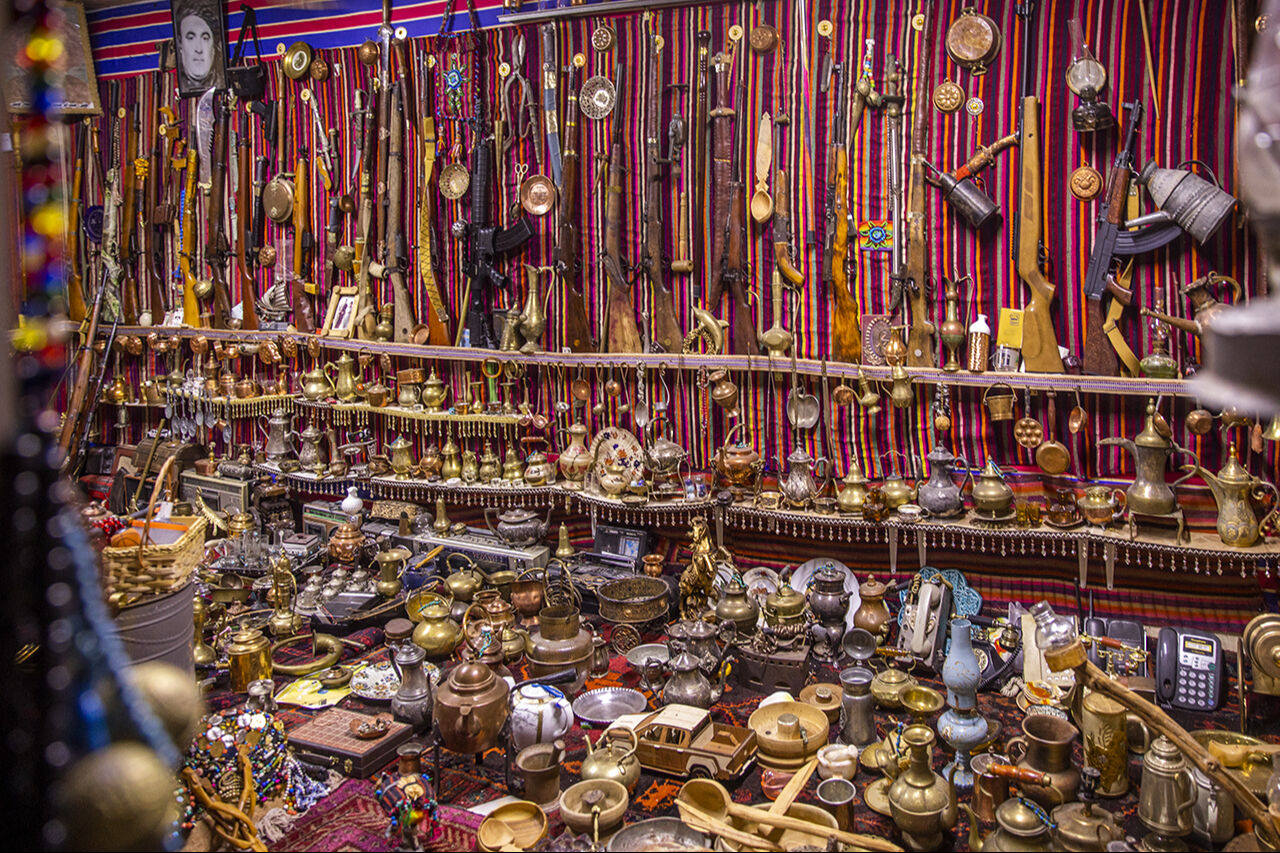 Şehrin tarihi ondan soruluyor! Yarım asırdır eşya toplayan adamın ev müzesini görenler hayret ediyor - 10. Resim