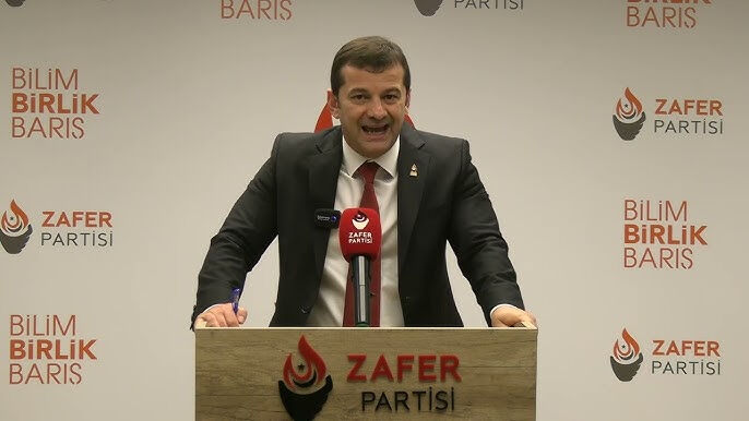 Bartu Soral kimdir, Zafer Partisi'nden neden istifa etti? Soral kararını sosyal medya hesabından kamuoyuna açıkladı! - 4. Resim