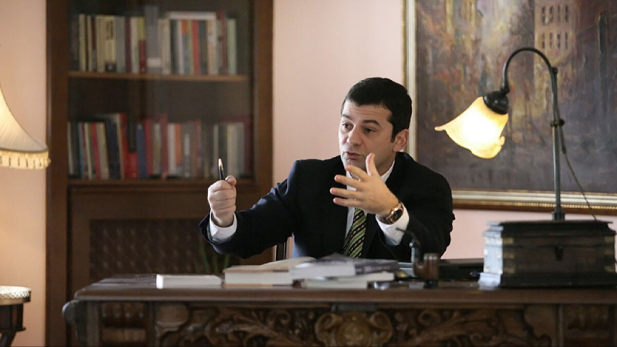 Bartu Soral kimdir, Zafer Partisi'nden neden istifa etti? Soral kararını sosyal medya hesabından kamuoyuna açıkladı! - 1. Resim