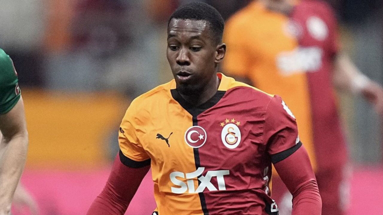 Carlos Cuesta’ya sürpriz talip! Galatasaray satıştan yana - 1. Resim