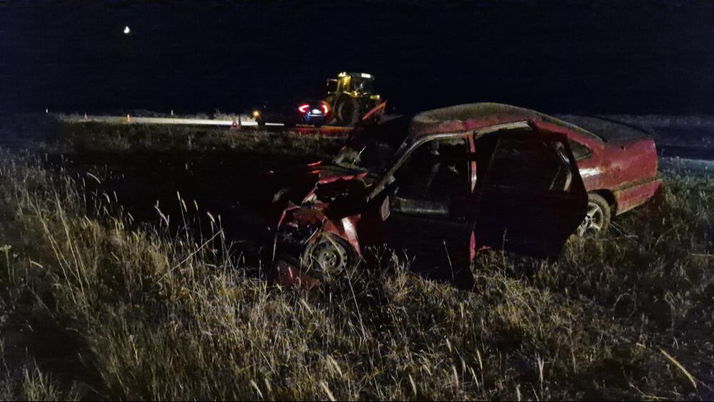 Çorum'da kaza! Arabalar kafa kafaya çapıştı, yaralılar var - 2. Resim