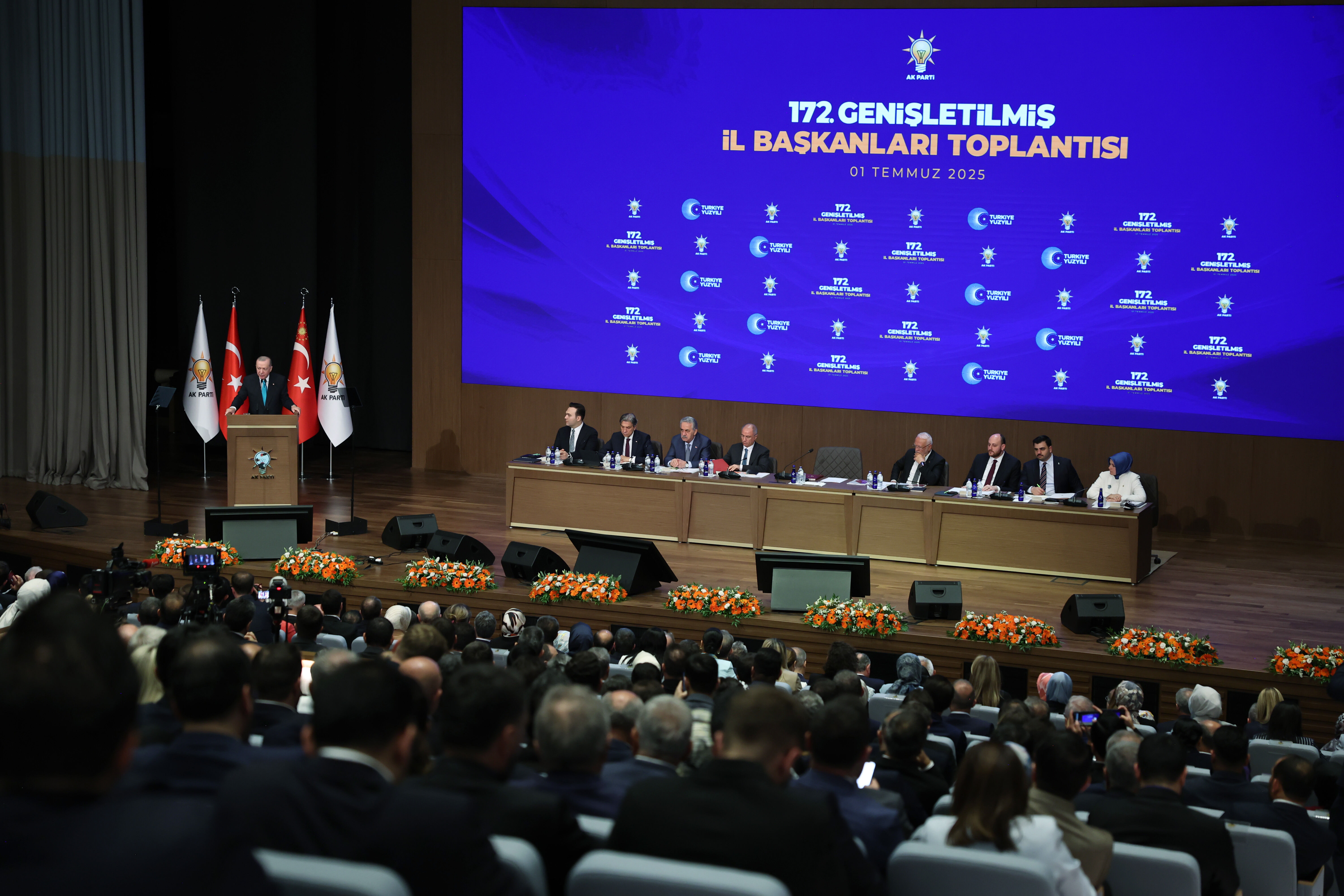 Erdoğan'dan Leman Dergisi'nin skandalına tepki!