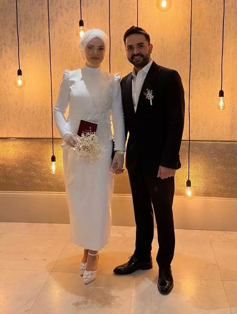 Kadir Ezildi ile Gamze Türkmen’in düğün davetiyesi paylaşıldı! Üzerindeki şiir çok manidar - 2. Resim