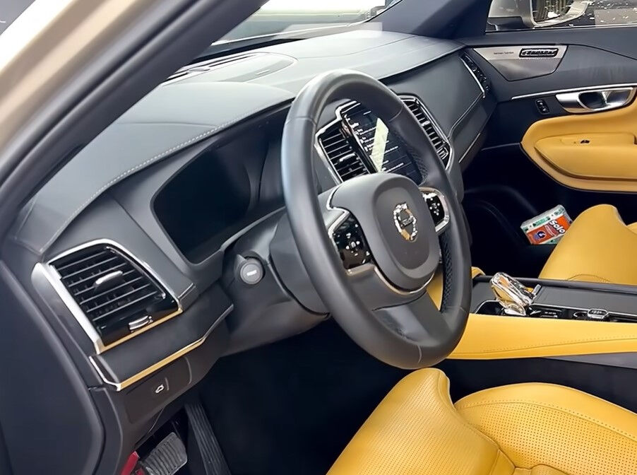 Lüks aracı ucuza aldım derken... 'Hatasız-boyasız' araç pert çıktı, ekspertiz raporu şaşkına çevirdi - 3. Resim