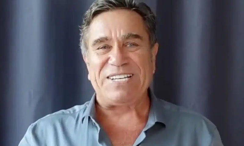 Sabri Ugan’a acı veda! Eşi Suzan Ugan ayakta zor durdu, oğlu ağlayarak konuştu: Tebessümünü kendime saklayacağım - 4. Resim