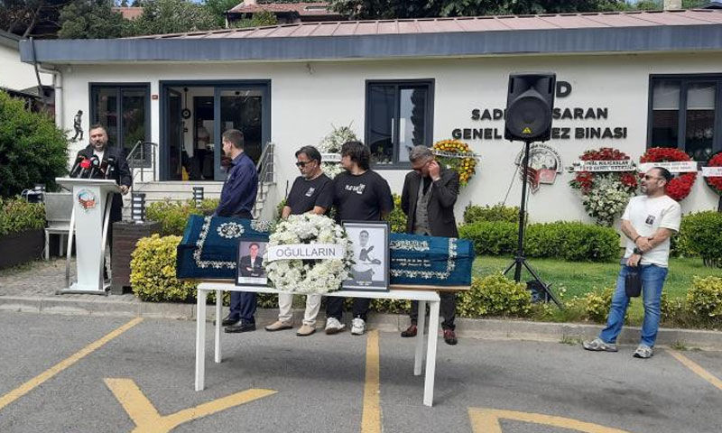 Sabri Ugan’a acı veda! Eşi Suzan Ugan ayakta zor durdu, oğlu ağlayarak konuştu: Tebessümünü kendime saklayacağım - 4. Resim