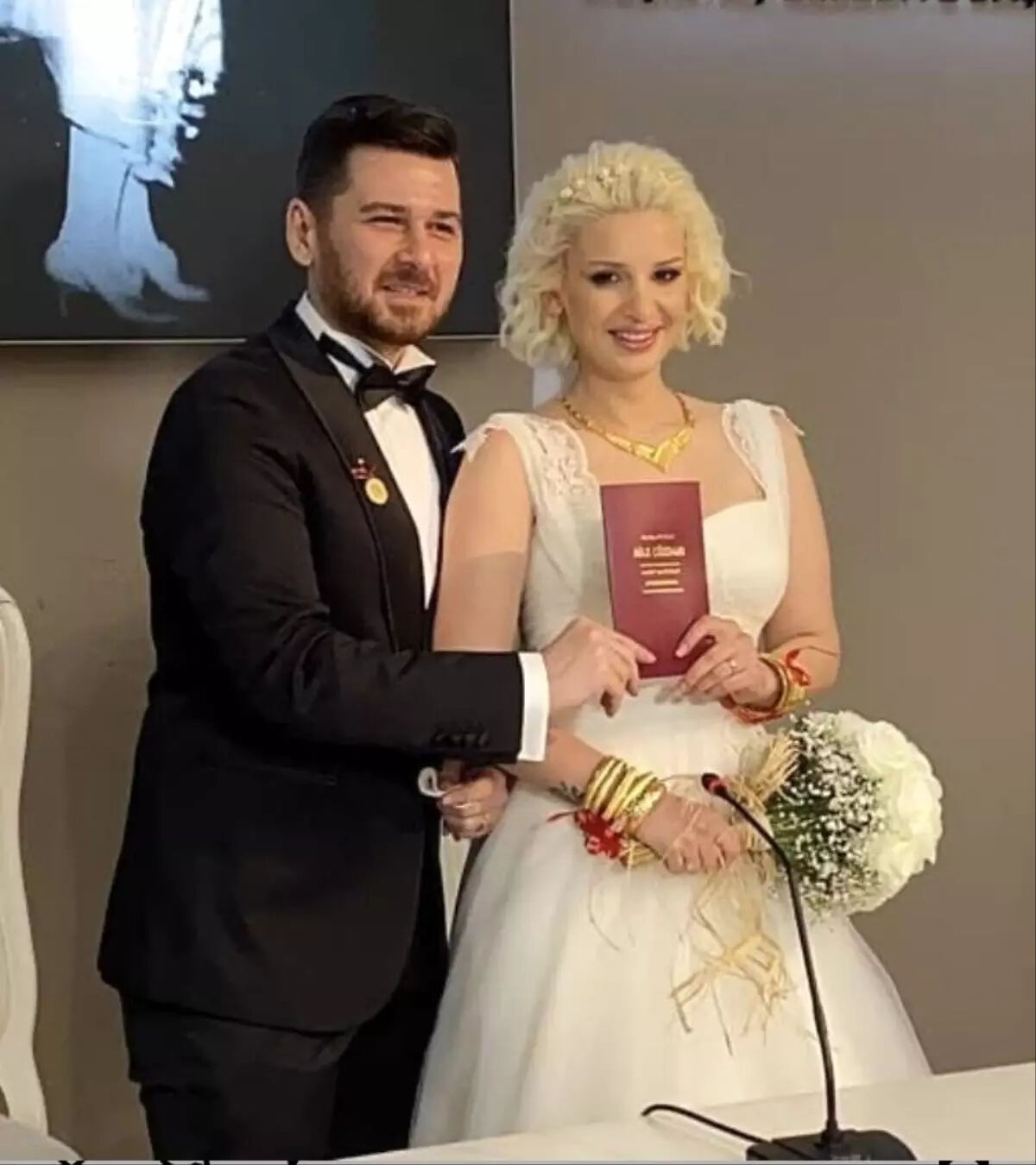 Şarkıcı Gökçe Kırgız'ın Üsküdar'daki lüks evi gündem oldu! İçinde yok yok... - 1. Resim