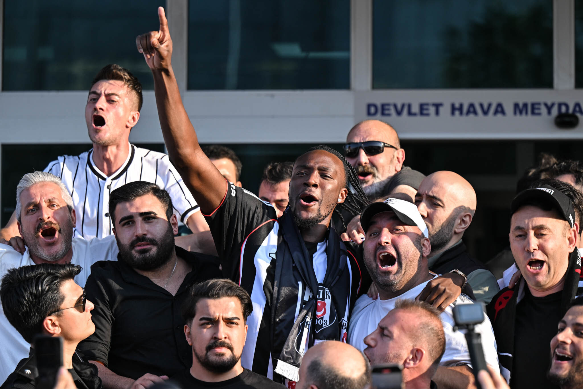 Tammy Abraham istatistikleri nasıl, hangi takımlarda oynadı? Beşiktaş için İstanbul'a geldi - 1. Resim