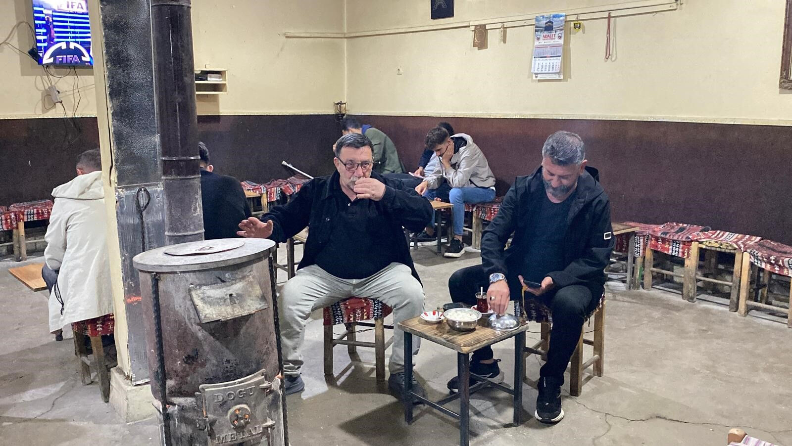 Türkiye sıcaktan kavrulurken, bir ilçemiz kışı yaşıyor: Biz hala ısınamadık - 1. Resim