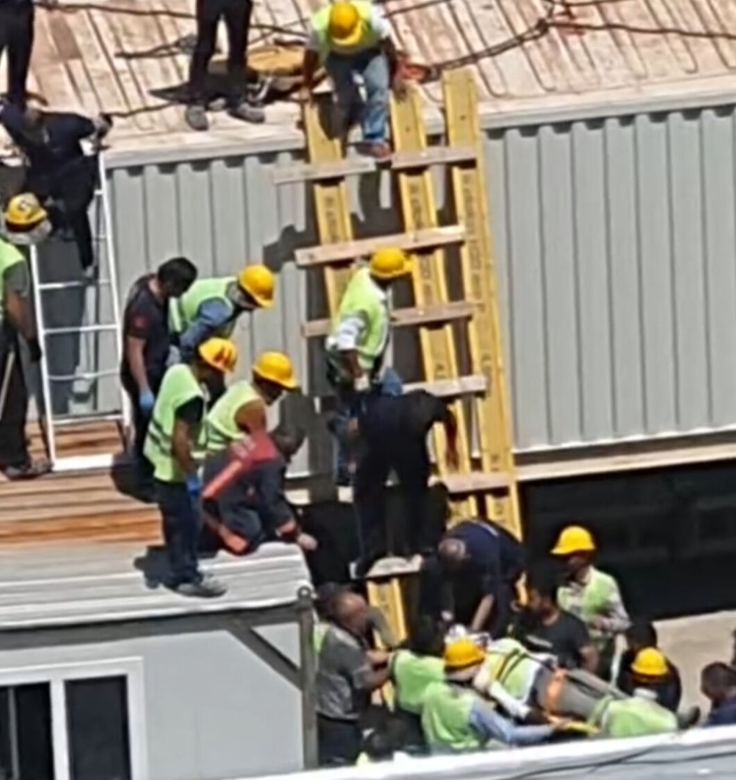 Yük zincirinden kopan çengel, işçinin üzerine düştü - 1. Resim