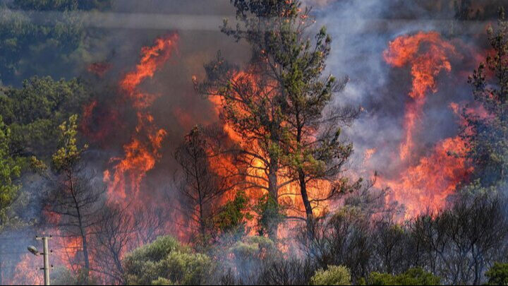 100 yılın sıcaklıkları turizmi de vurdu! Avrupa'nın ikonik yapısı kapatıldı - 6. Resim