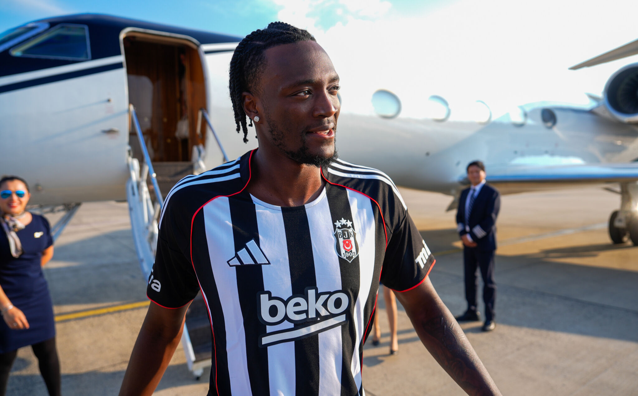 Beşiktaş, yeni golcüsü Abraham'a kavuştu! Yedi yıl önce söz vermişti - 2. Resim