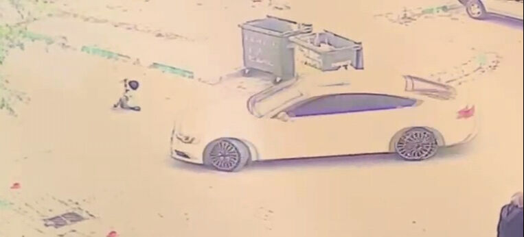 Bursa'da korkunç kaza: Otomobil scooter kullanan çocuğu ezdi - 1. Resim