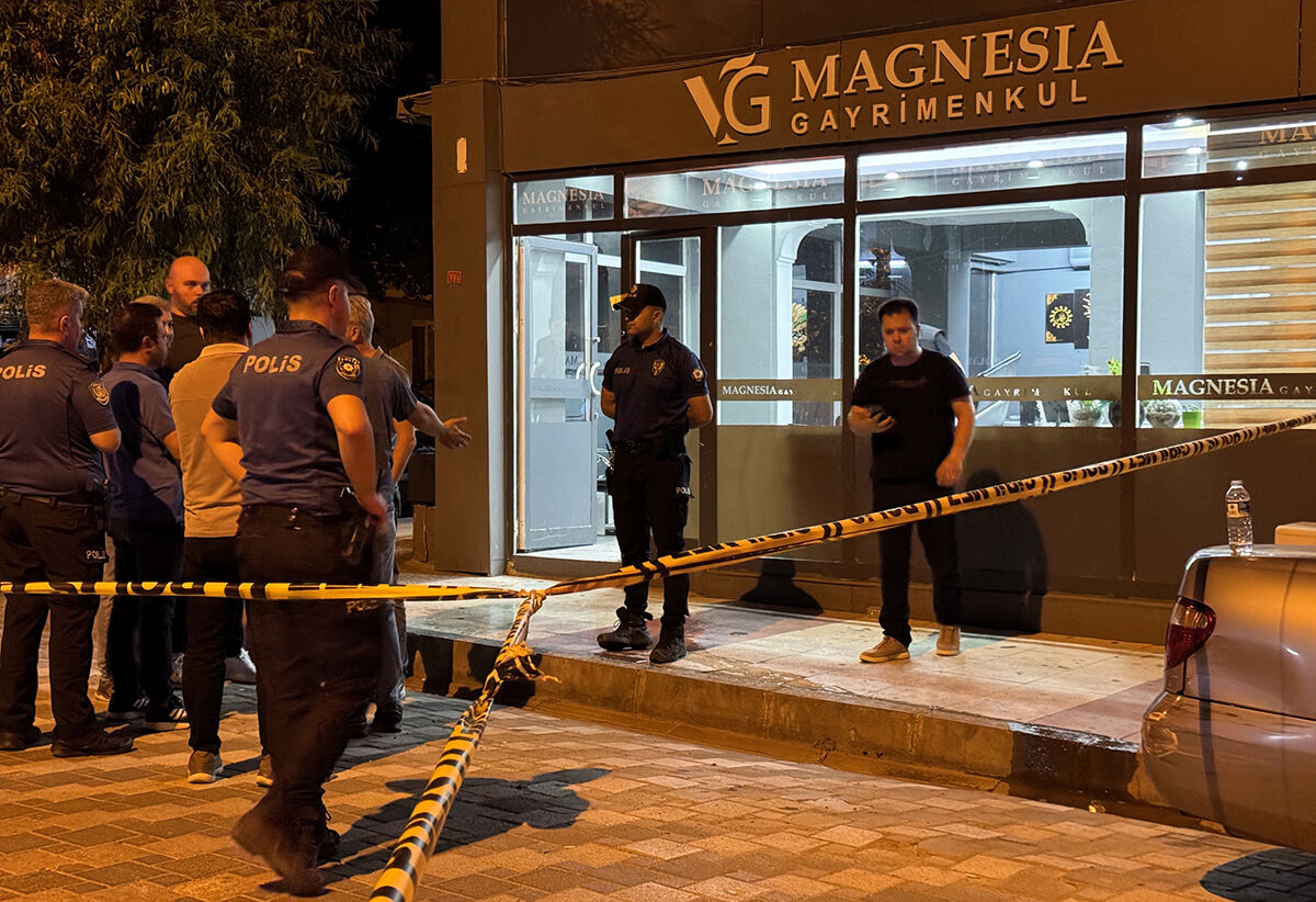 Emlakçıda çatışma çıktı! Ölü ve yaralılar var - 1. Resim