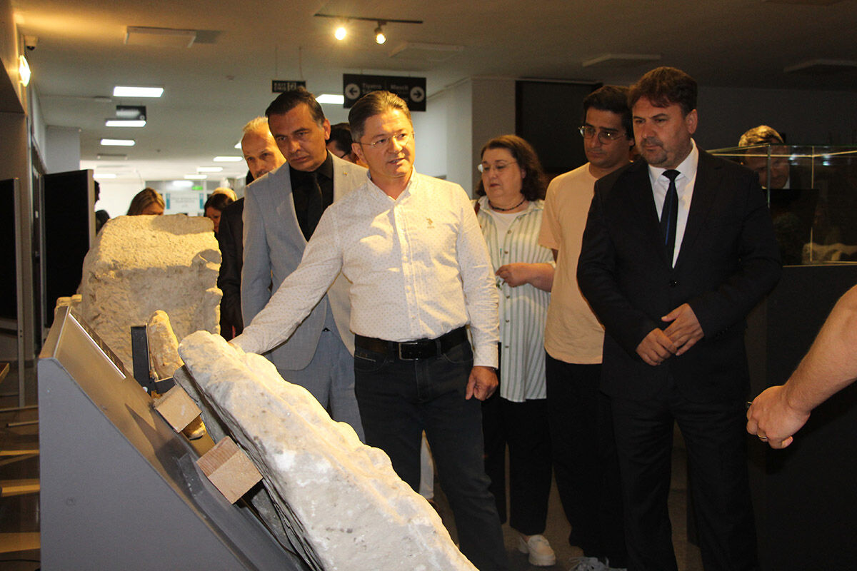 Kılıçlar, sikkeler, heykeller... Türkiye bu tarihi eserleri ilk defa görüyor! 102 sergi başladı - 2. Resim