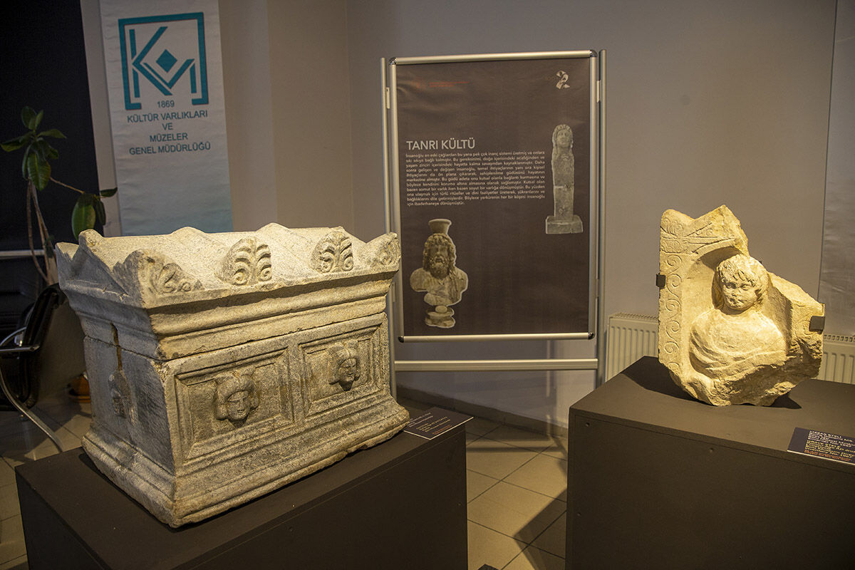 Kılıçlar, sikkeler, heykeller... Türkiye bu tarihi eserleri ilk defa görüyor! 102 sergi başladı - 11. Resim