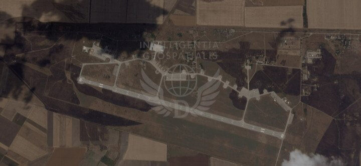 NASA görüntüledi: Ukrayna Kırım’daki Rus üssünü yerle bir etti! - 2. Resim