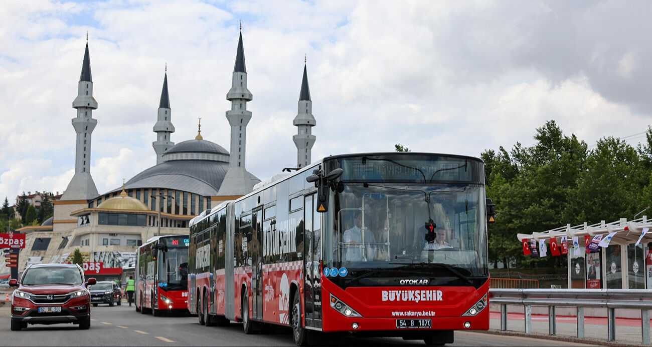Sakarya'da metrobüs durakları nerede? 13 istasyonlu metrobüs hattı hizmete girdi - 1. Resim