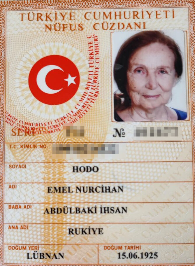 100 yaşını hasta yatağında kutladı! Sultan Reşad'ın torunu, Osmanlı hanedanından Emel Hanımsultan ikinci kişi oldu - 1. Resim