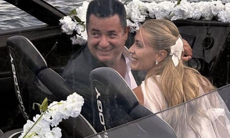 Acun Ilıcalı eşinin doğum gününde sevgisini haykırdı: Yüzün hep gülsün - 1. Resim