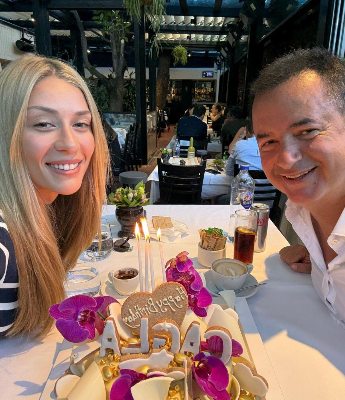 Acun Ilıcalı eşinin doğum gününde sevgisini haykırdı: Yüzün hep gülsün - 4. Resim