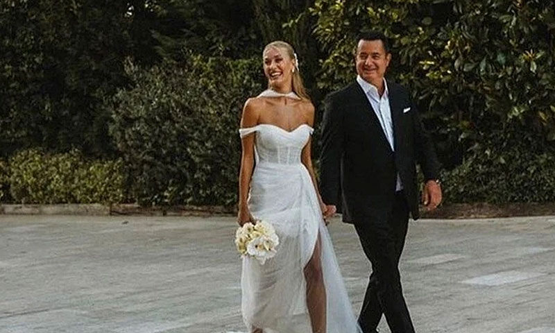 Acun Ilıcalı eşinin doğum gününde sevgisini haykırdı: Yüzün hep gülsün - 2. Resim