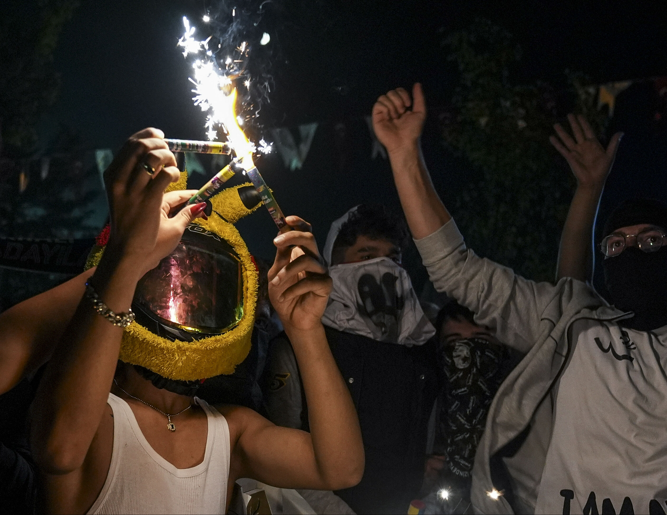 CHP mitingi sonrası gözaltına alınmışlardı! Saraçhane eylemcilerinde 7 tutuklama - 2. Resim