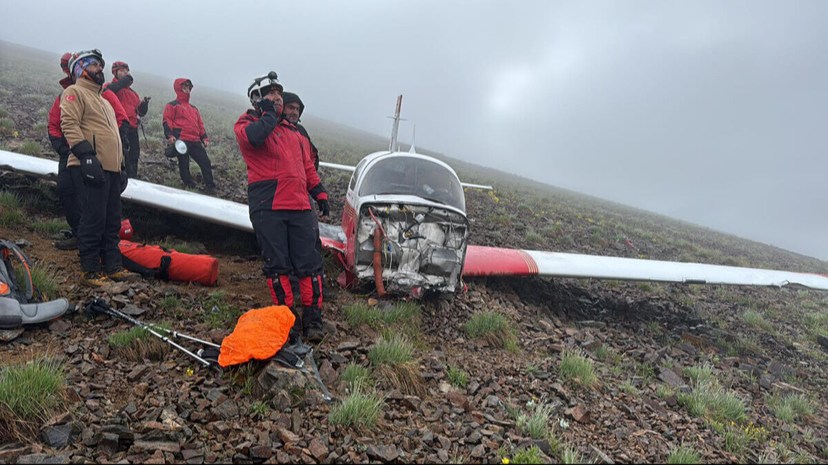 Düşen uçaktan kurtulan kadın yolcunun son durumu! 