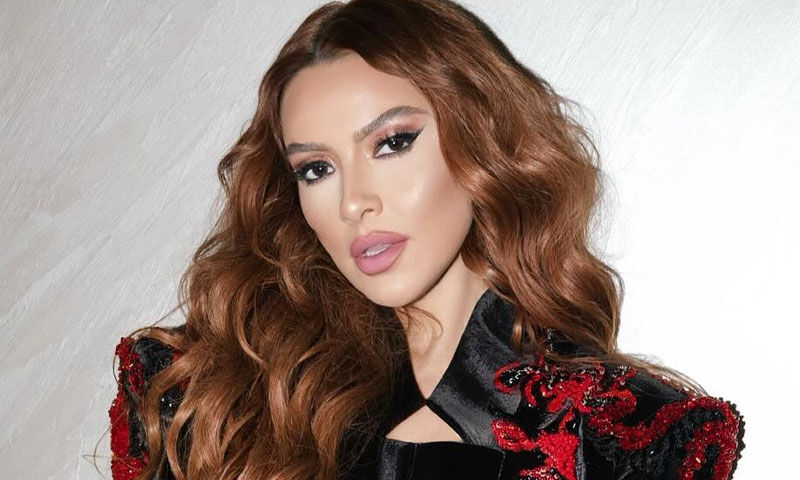 Esmer Hadise! Sarışın halinden eser kalmadı, görenler Sevda Demirel’e benzetti - 1. Resim