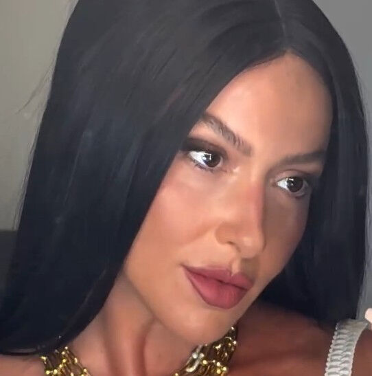 Esmer Hadise! Sarışın halinden eser kalmadı, görenler Sevda Demirel’e benzetti - 3. Resim