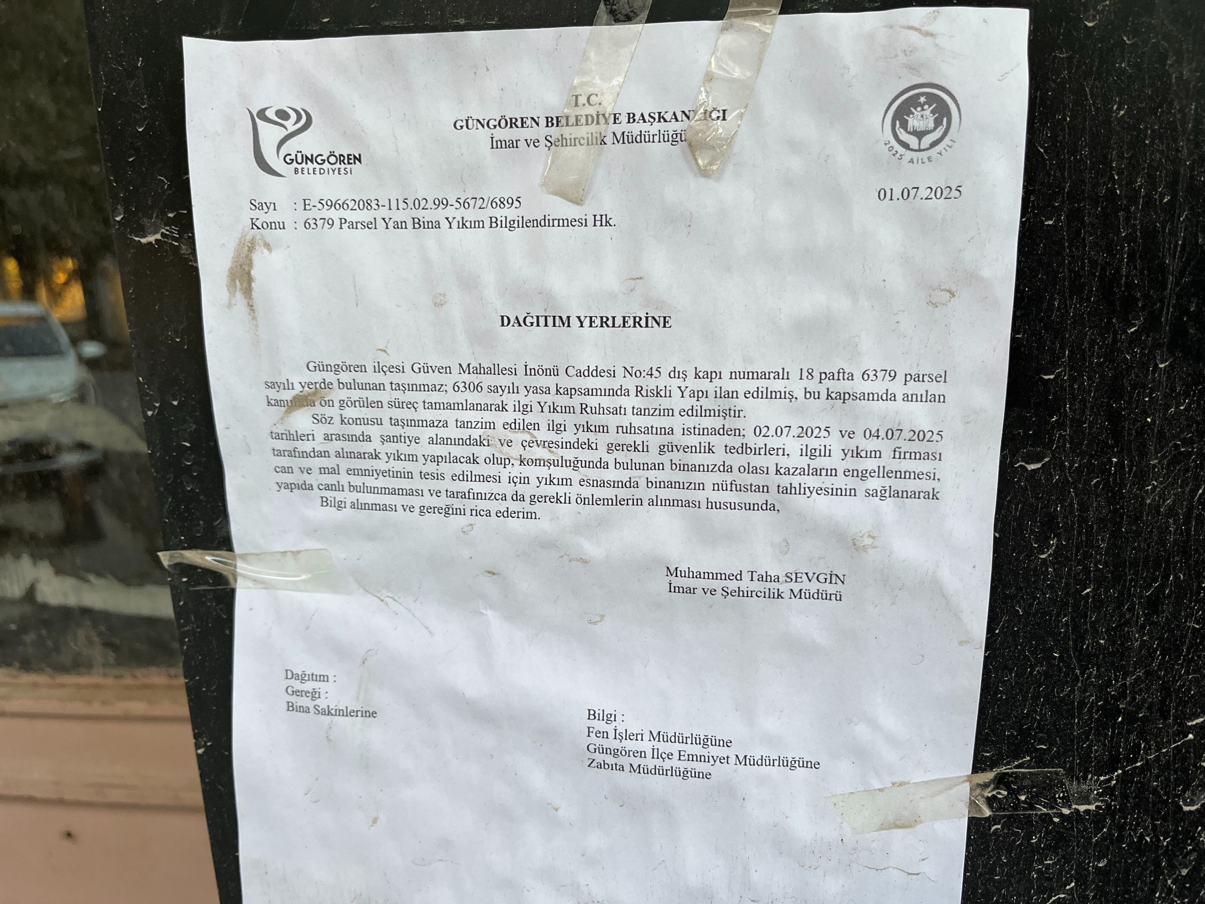 Güngören’de yıkım şoku! Banyosu açıkta kalan dairede ünlü oyuncunun yaşadığı ortaya çıktı... - 2. Resim