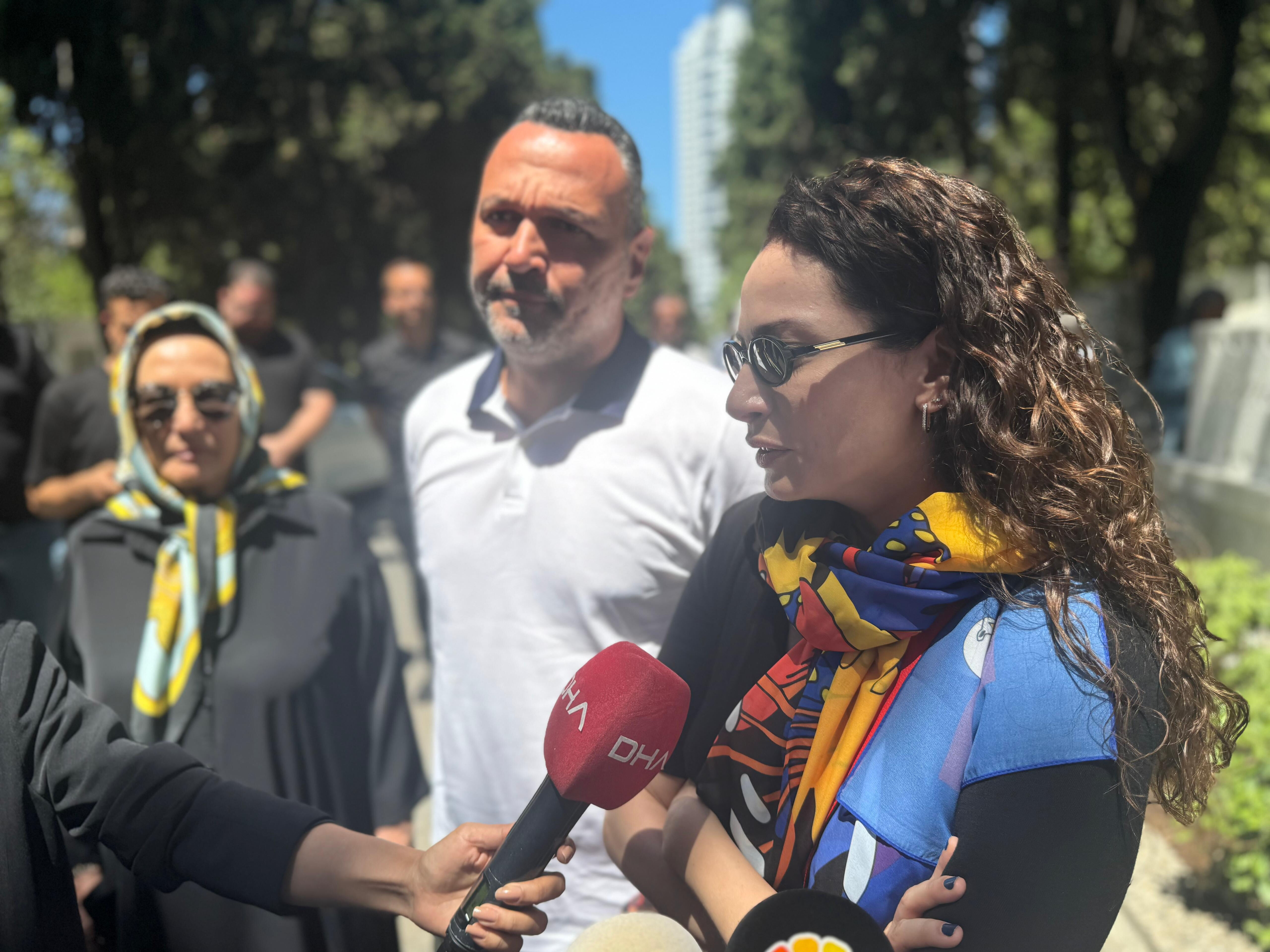 Kemal Sunal dualarla anıldı! Dikkat çeken isimlerde oradaydı... - 1. Resim