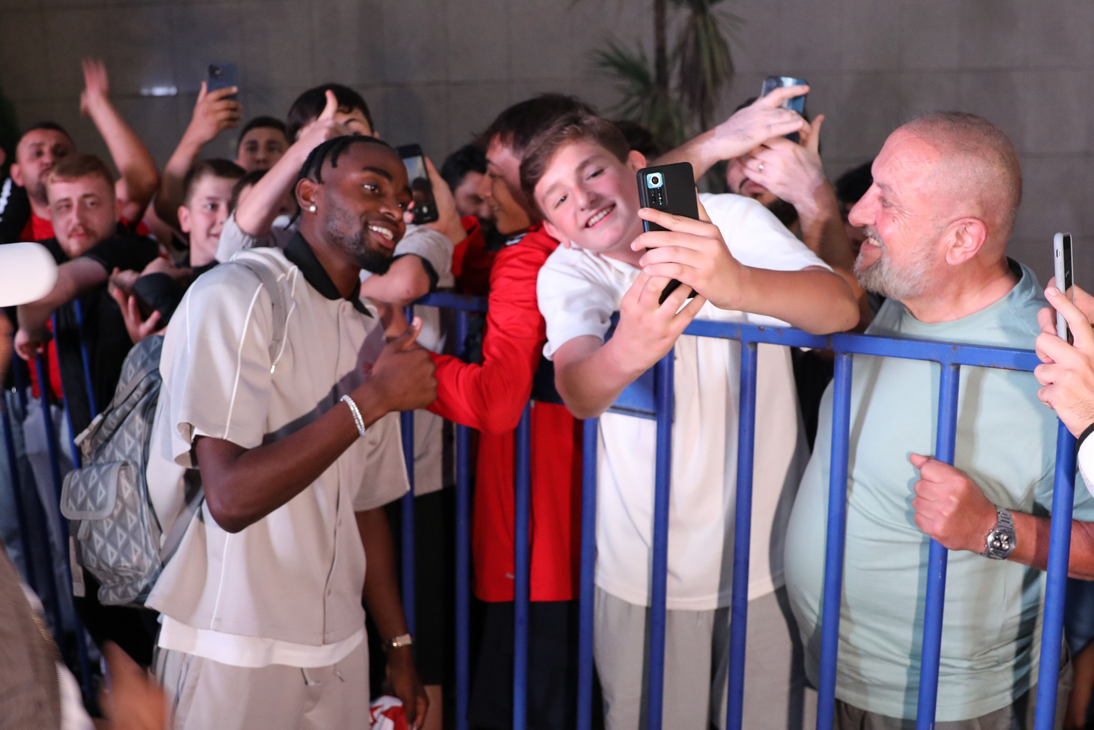 Samsunspor'un yeni transferi Antoine Makoumbou Samsun'a geldi! - 1. Resim